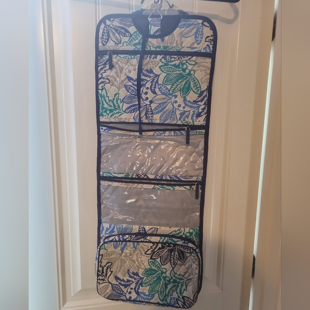 NWOT Vera Bradley Hanging Travel Organizer